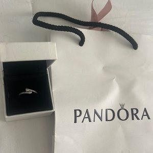 Pandora ring with box and bag